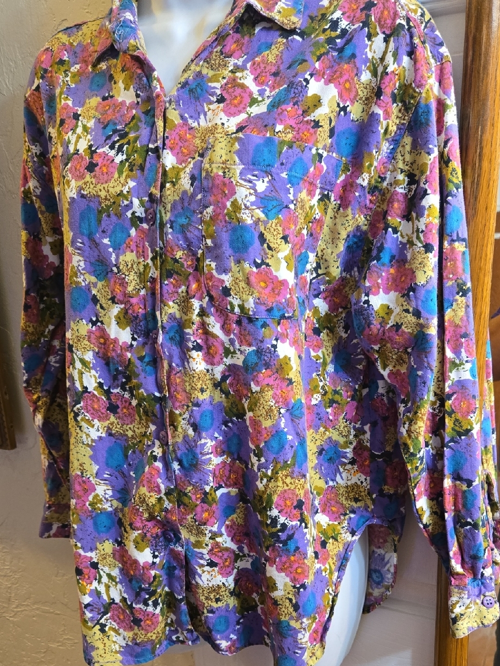 Gitano Multicolor Floral Button-Front Shirt